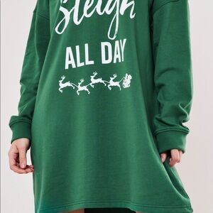 Missguided Oversized Christmas Sweater Dress size 4 green